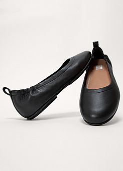 Black Allegro Dynamicush™ Ballerinas by Fitflop