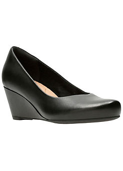 Black Leather Flores Tulip Shoes by Clarks