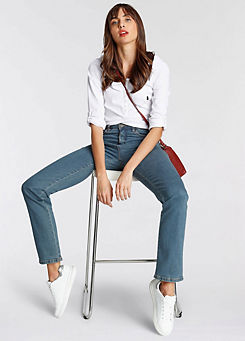 Comfort-Fit Straight Leg Jeans by Arizona