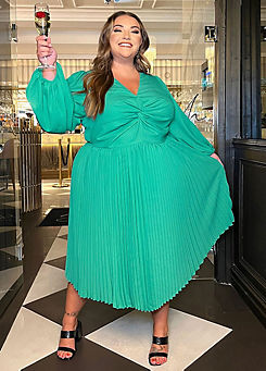 Emerald Green Twist Front Balloon Sleeve Pleated Midi Dress by In The Style Jess Millichamp