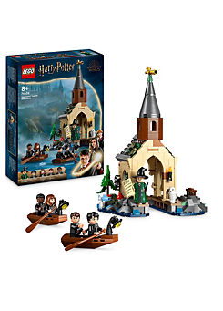 Hogwarts Castle Boathouse by LEGO Harry Potter