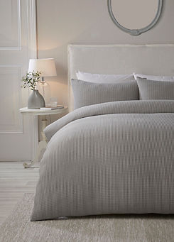 Lindly Duvet Cover Set - Silver by Serene