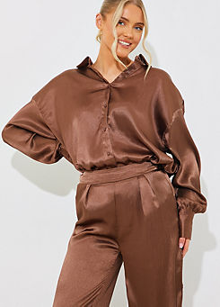 Long Sleeve Satin Shirt Co-Ord in Mocha by In The Style x