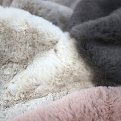 Luxury Faux Fur Rug by The Homemaker Rugs Collection