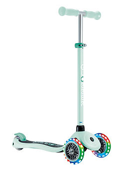 Primo Lights Scooter - Mint by Globber