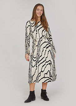 Printed Midi Dress by Sisters Point