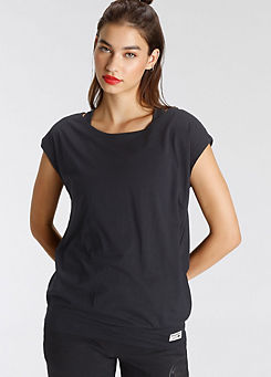 Round Neck Short Sleeve T-Shirt & Vest Set by KangaROOS