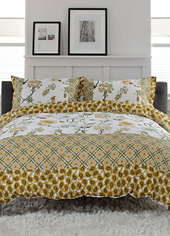 Sage Jacobean Style 200 Thread Count Duvet Cover Set by Deyongs