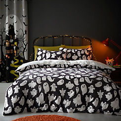 Spooky Ghosts Halloween Duvet Cover Set by Bedlam