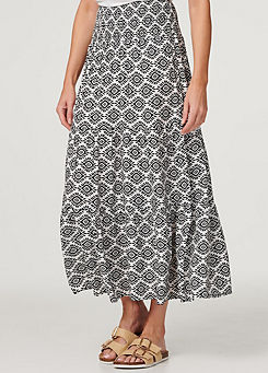 White & Black Geo Print High Waist Maxi Skirt by Izabel London