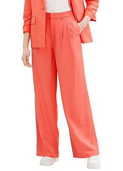 Woven Wide Leg Trousers by Tom Tailor