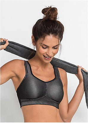 Trophy’ Non Wired Sports Bra by Triumph
