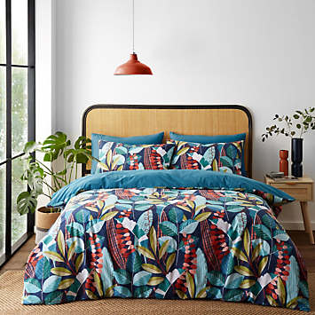 Enchanted Twilight Animals Reversible Navy Duvet Cover Set by