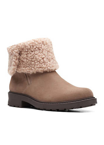 Opal on sale ugg boots