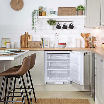 russell hobbs integrated fridge