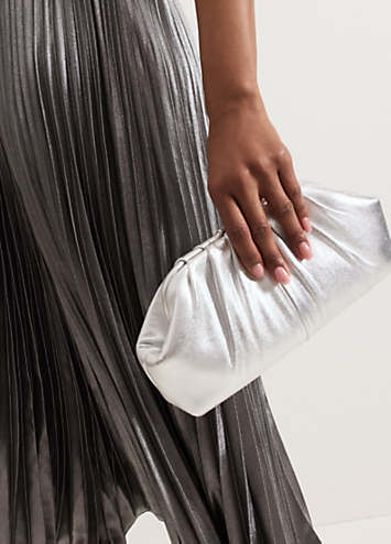 96 値下げ可能！！ LIC SILVER BAG 2928B Shop Estella Metallic Clutch - Women's Bags | Unison Label