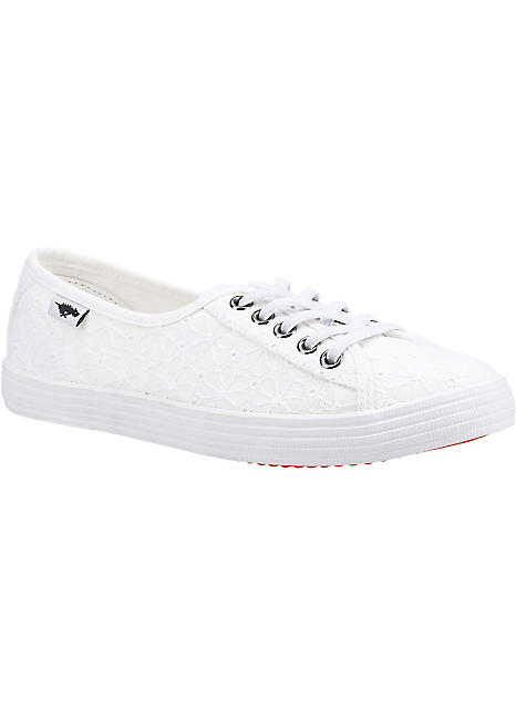 Rocket dog store white eyelet shoes