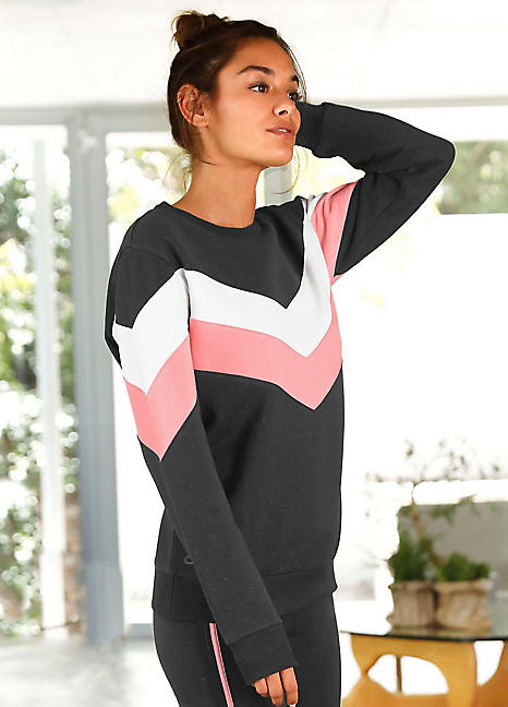 Stripe deals sleeve sweatshirt