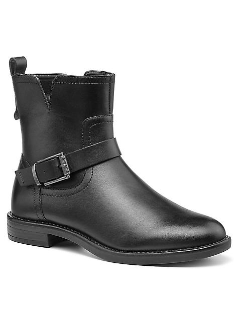 Smart on sale black boots