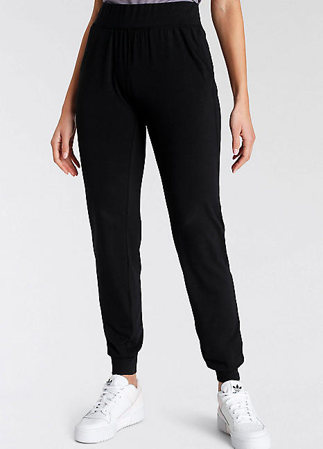 FAYN SPORTS 'Relax' Cropped Yoga Pants | Look Again