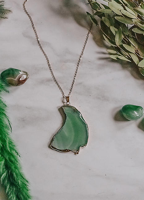 Green agate online necklace