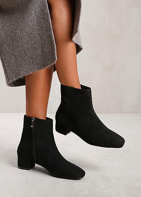 Philadelphia Low Block Heel Ankle Boots with Side Zip in Black
