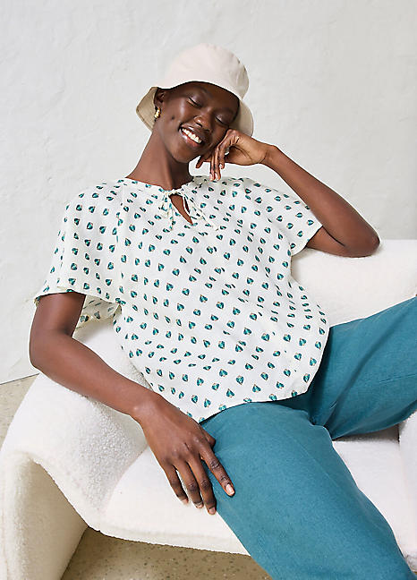 stretchy bootcut pants