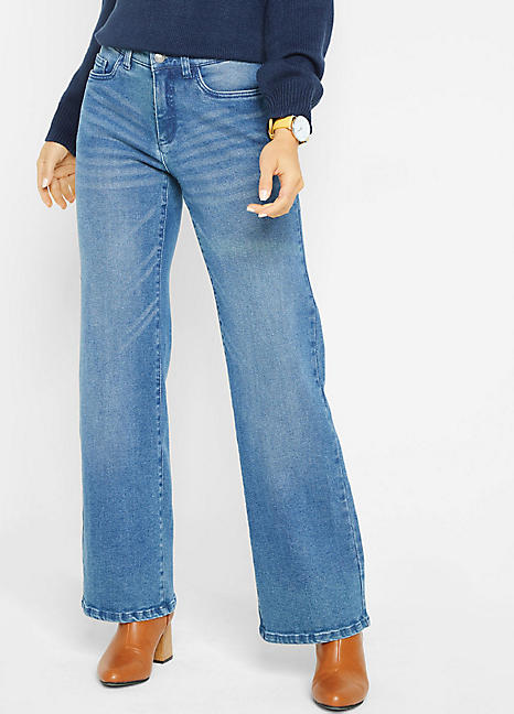 loose leg jeans