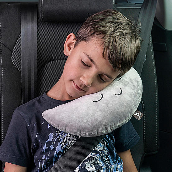 Benbat Mooni Seat Belt Travel Pillow with Head Support by Dreambaby