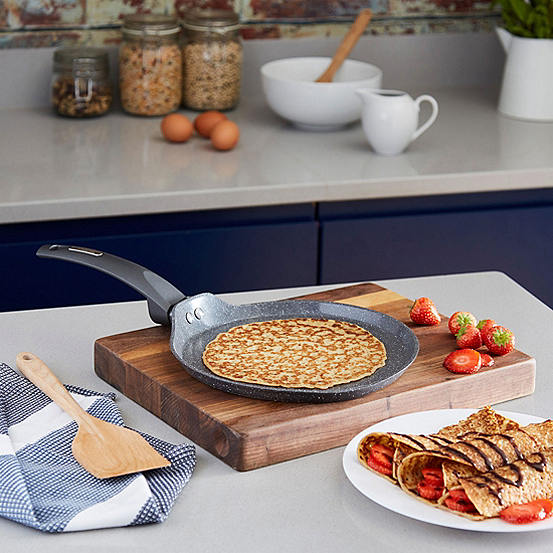 Crepe Pan by Tower Look Again
