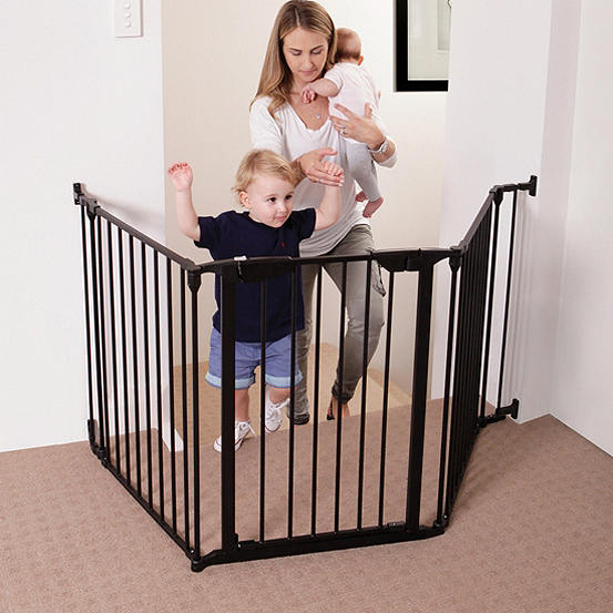 Dreambaby® Newport 3 Panel Metal Adapta Barrier/Gate