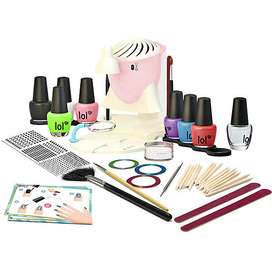 Professional Studio Nail Art by Buki Look Again