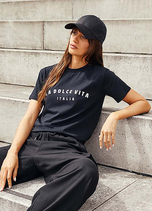 Slogan t shirt outfit online