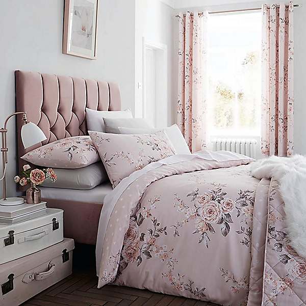 Catherine Lansfield Embroidered Blossom Quilt Set