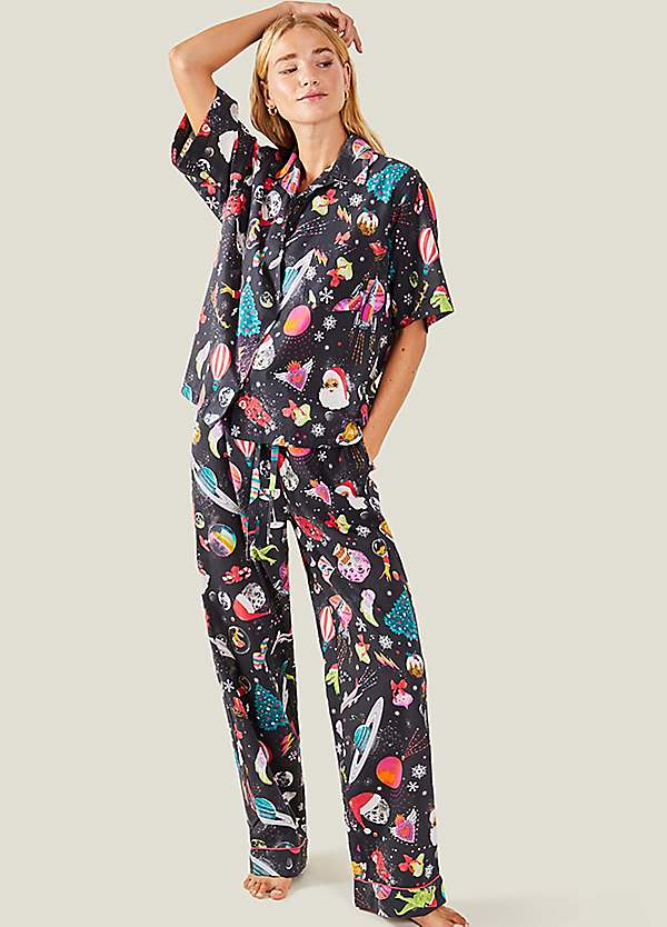 Space print pyjamas sale