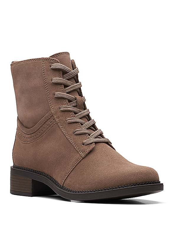 Clarks lace hotsell up boots womens