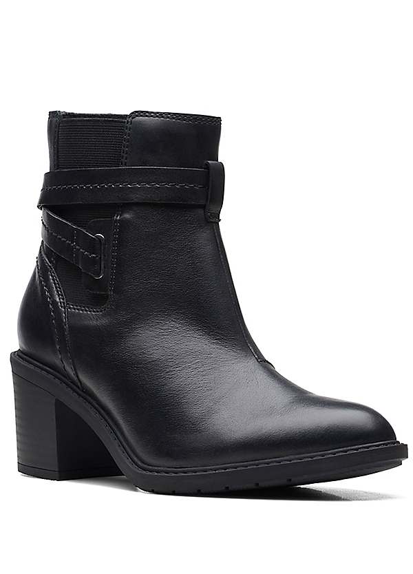 Clarks ladies boots sale 2024 uk