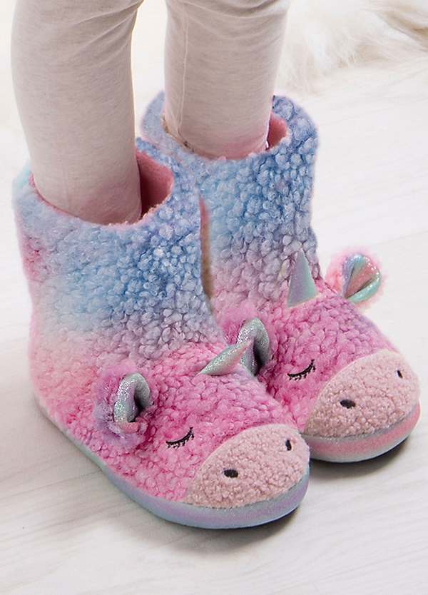 Fluffy slippers for store toddlers