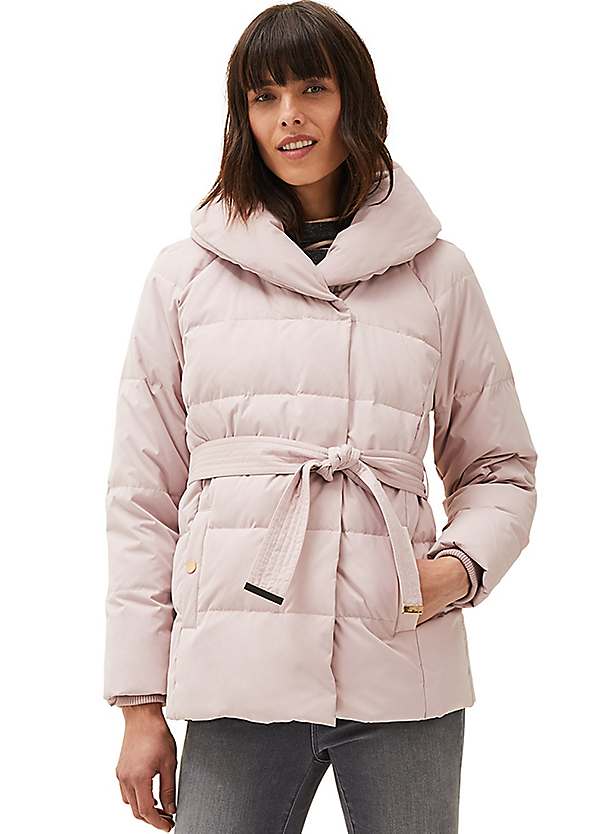 Feminine 2025 puffer coats