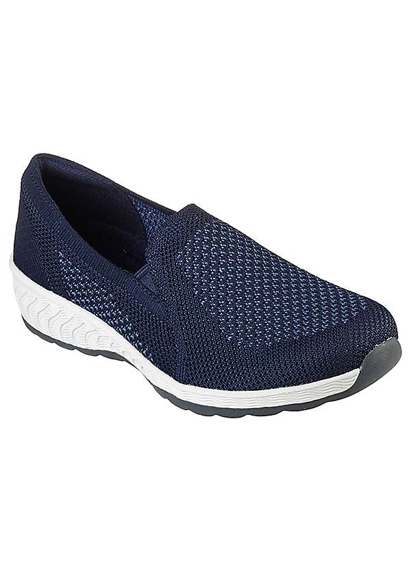 Skechers knit gore outlet slip on