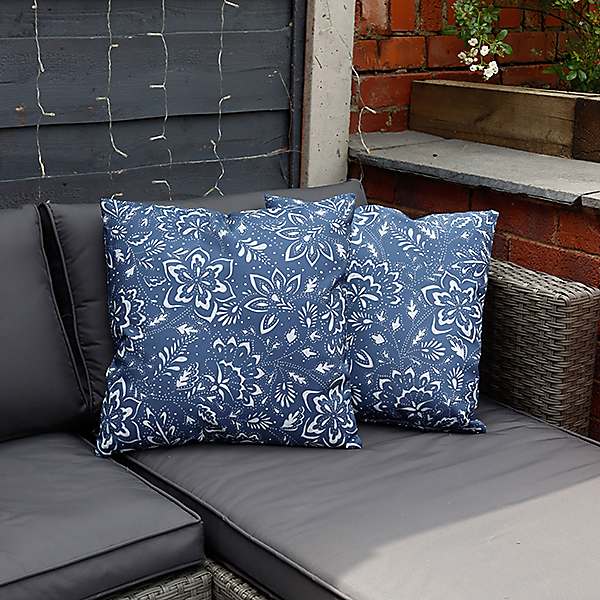 Hampton discount outdoor cushions