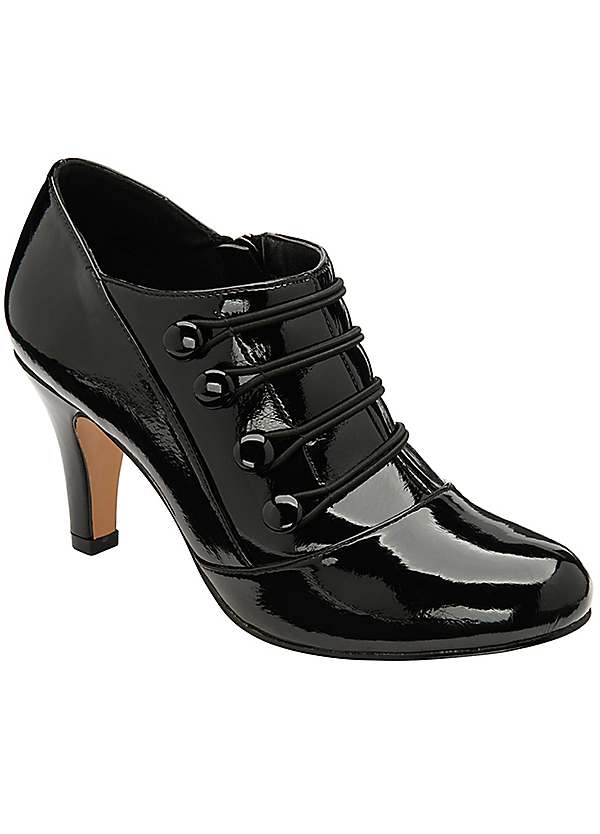 lotus shoe boots