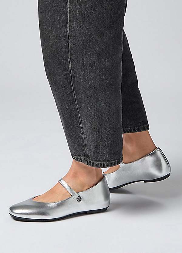 Ballet Fitflop Court Shoes FitFlop SUPERSKATE Pink Fast Delivery