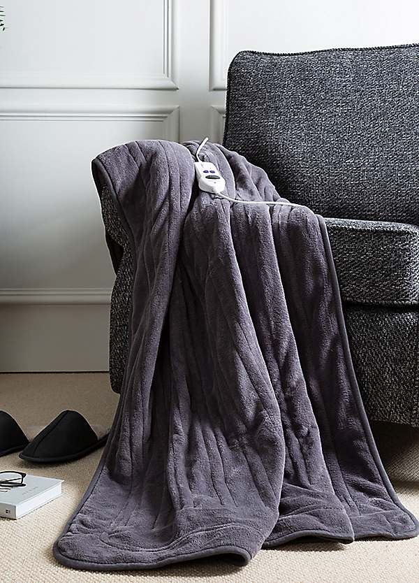 Slumberdown Charcoal Grey Comfy Hugs Heated Fleece Throw Look Again