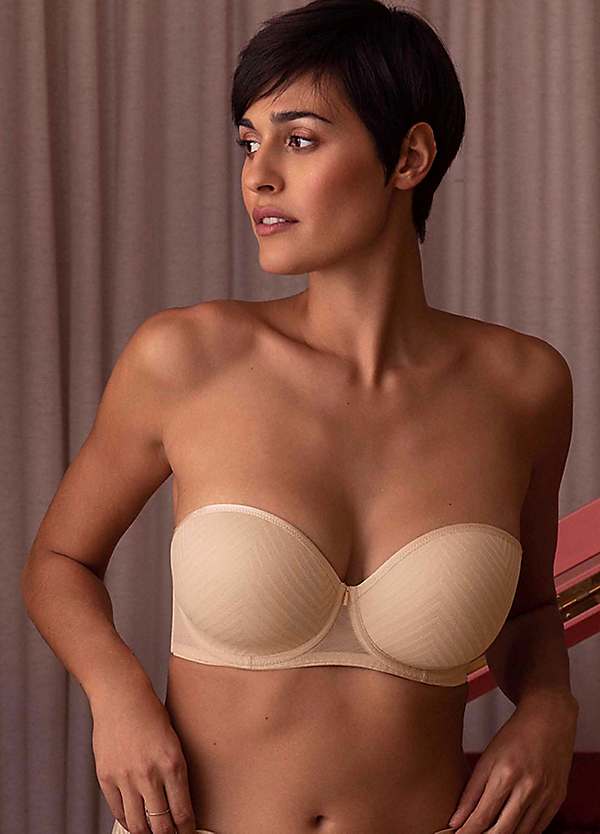 https://lookagain.scene7.com/is/image/OttoUK/600w/Tailored-Underwired-Moulded-Strapless-Bra-by-Freya~92T750FRSP.jpg