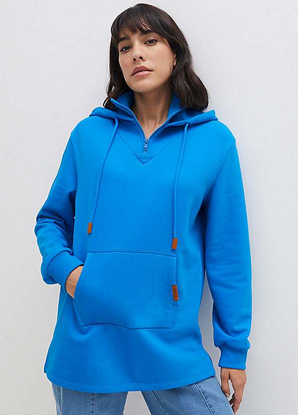 Hoodie with a collar on sale