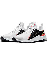 black nike trainers 5.5
